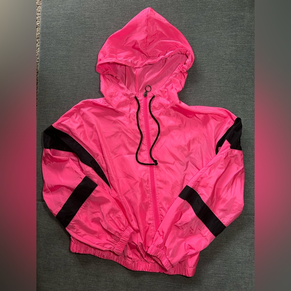 ❤️ 3/$18 No Boundaries Hot Pink windbreaker Jacket with Black Trim